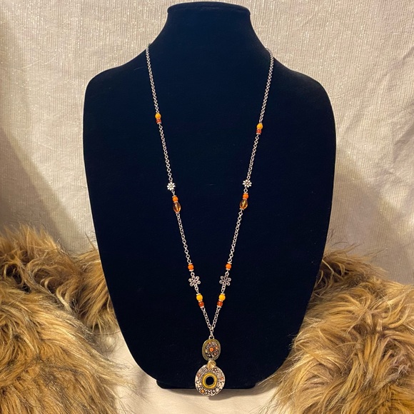 Christopher & Banks Jewelry - Christopher & Banks necklace #019